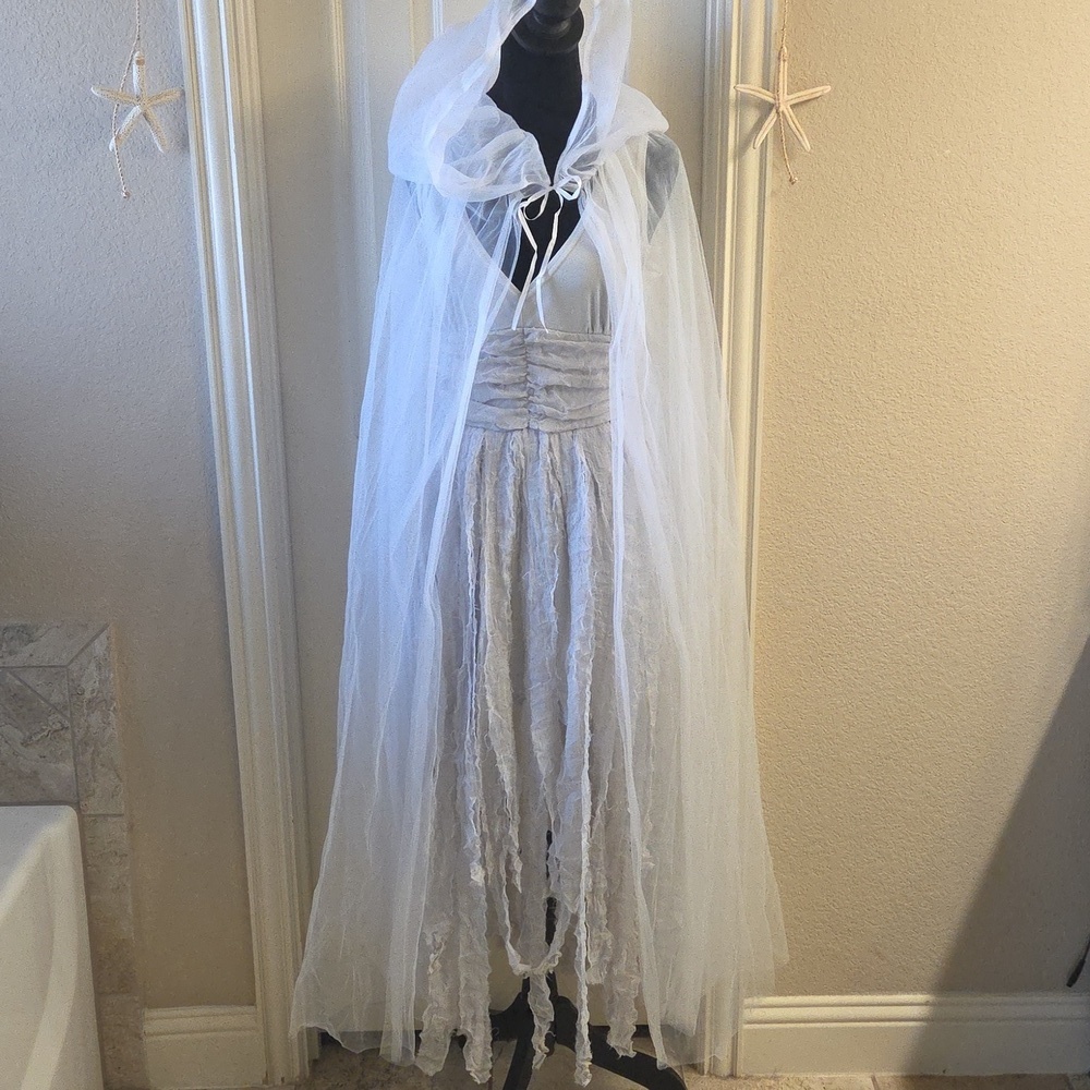 Corpse Bride Costume NWT CHAIN NOT INCLUDED - Picture 9 of 16